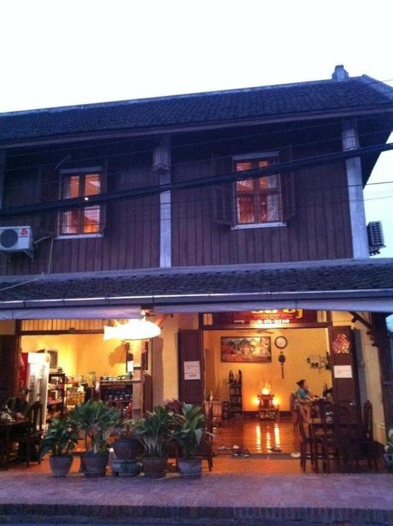 Rimvang Guesthouse Λουάνγκ Πραμπάνγκ Εξωτερικό φωτογραφία